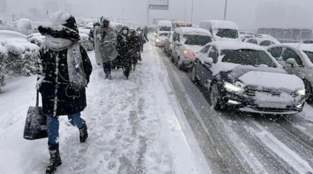 BERE ELDİVEN DOLAPTA NE VARSA ÇIKARIN!