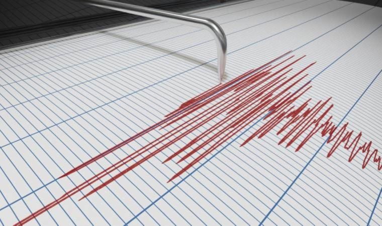 DÜN BÜYÜK DEPREM HALK PANİK İÇİNDE DEPREM ESNASINDA ÇALIŞMALAR DURDU