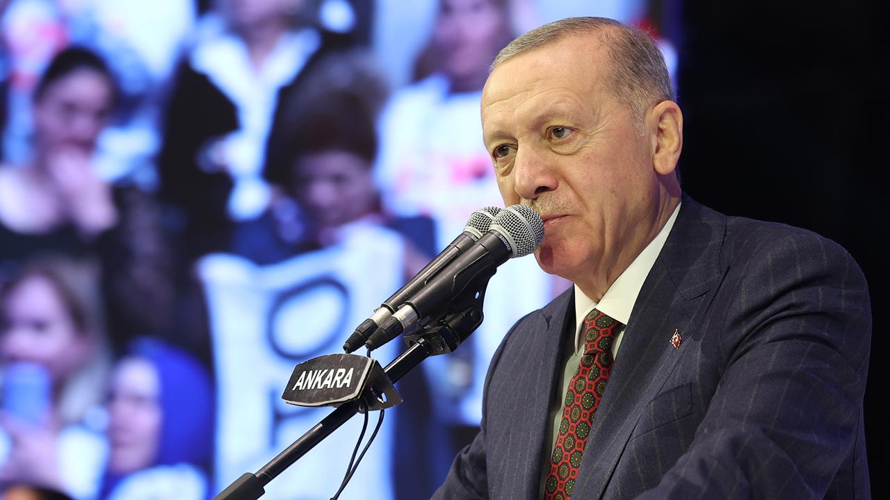 Erdoğan Sonunda Emeklileri Mutlu Edecek Haberi Verdi