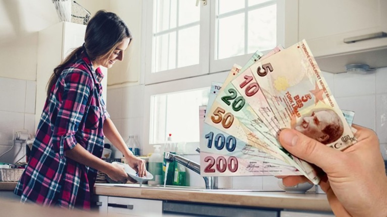 Ev Hanımlarına Bakanlık Desteği Tam 3700 TL Hesaplarına Yatacak