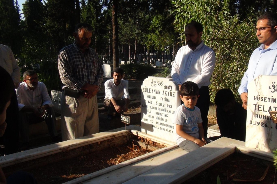 Kabir ziyaretinde ölen kişiye ne olduğunu öğrendiğinizde şaşıracaksınız