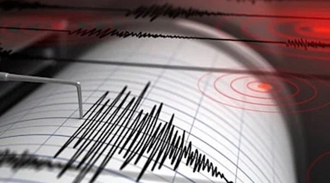 YER YERİNDEN OYNADI ÇOK BÜYÜK DEPREM OLDU 6.5 ŞİDDETİNDE